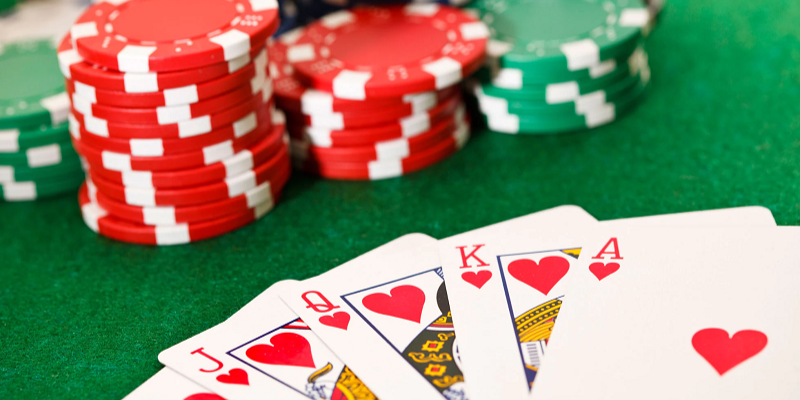 Cách chơi Poker online Texas Holdem: Bí quyết thắng lớn tại nhà