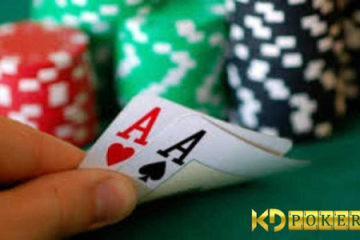 Xếp hạng các tay bài trong poker: Cách xác định tay bài mạnh nhất khi chơi