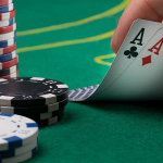 Bài poker là gì và cách chơi như thế nào cho người mới bắt đầu?