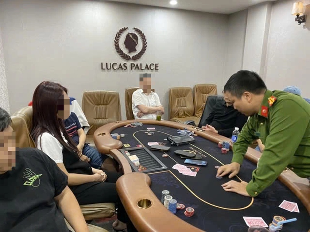 Poker Hà Nội - Chơi poker hợp pháp và an toàn ở đâu?