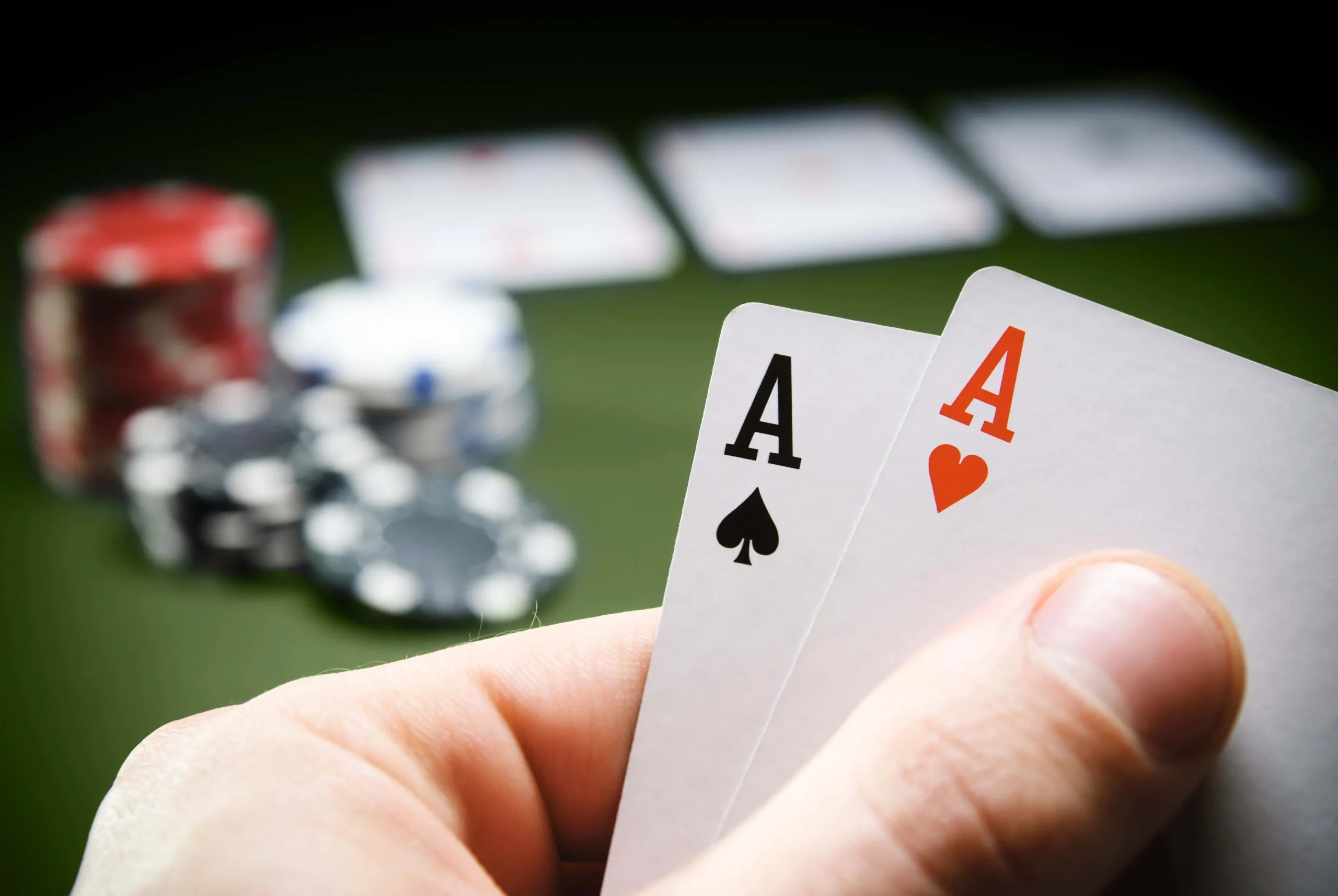 Các thuật ngữ trong Poker: Giải thích đơn giản cho người mới