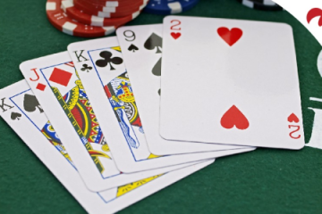 Luật chơi bài Poker cơ bản và dễ hiểu cho người mới bắt đầu